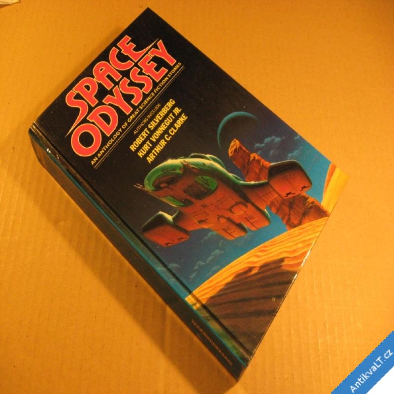 foto SPACE ODYSSEY - AN ANTHOLOGY OF GREAT SF STORIES 1983 London / Praha